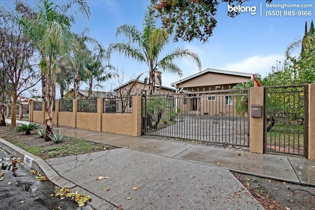 Foto del edificio - 7947 Atoll Ave