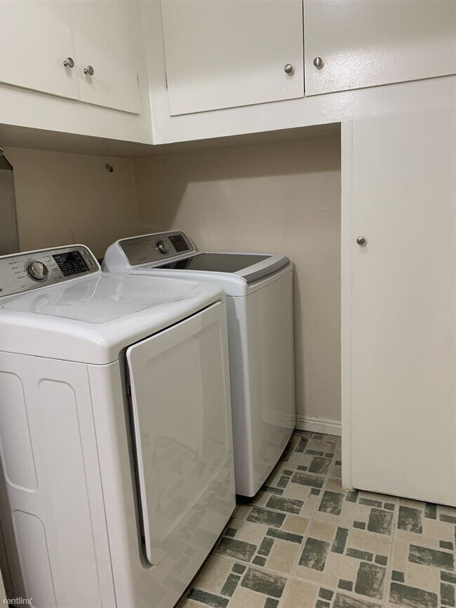 Foto del edificio - 4 br, 2.5 bath House - 4367 S 2900 E