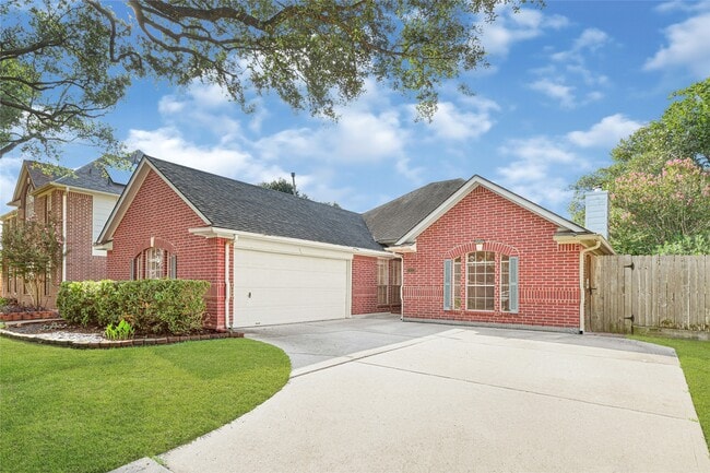 Foto del edificio - 23223 Diamond Knoll Ct