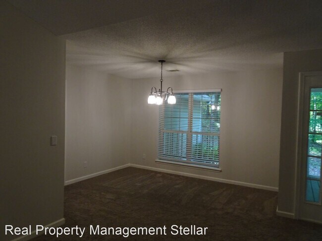 Foto del edificio - 3 br, 2 bath House - 409 Lovelace Road