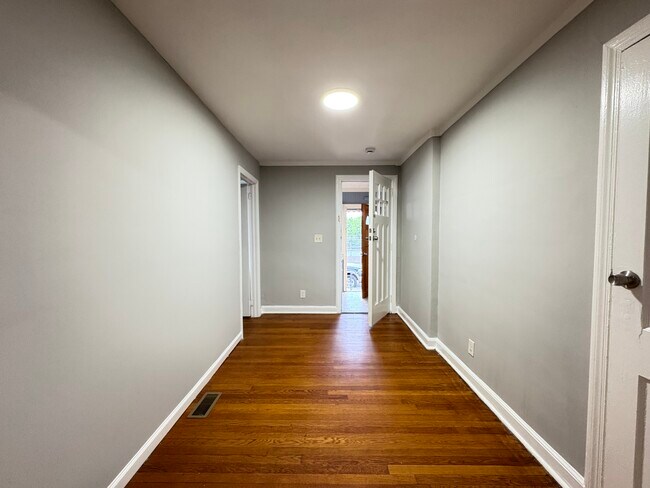 Foto del edificio - 410 Fabyan Pl