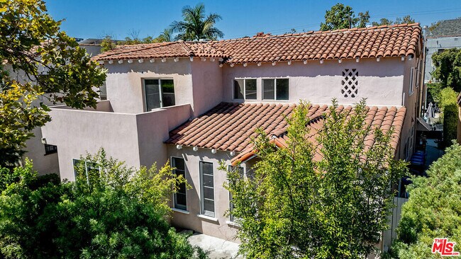 Foto del edificio - 423 N Orange Dr