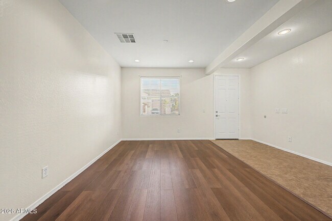 Foto del edificio - 7842 W Andrea Dr