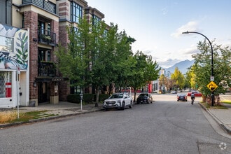 Building Photo - 2515 Ontario St