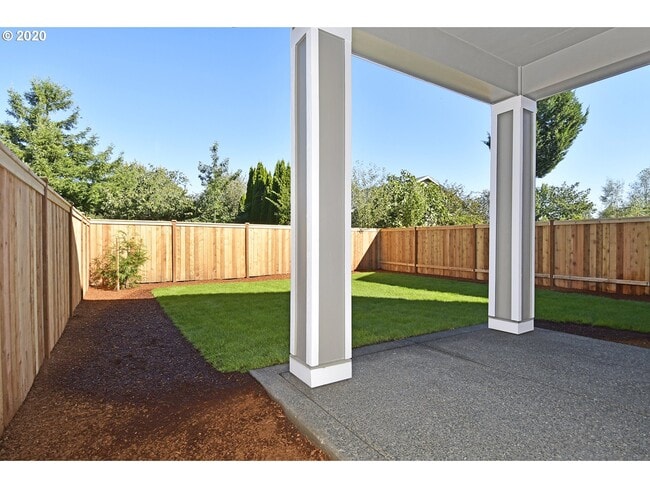 Outside Back 1 - 15404 NE 72nd Way