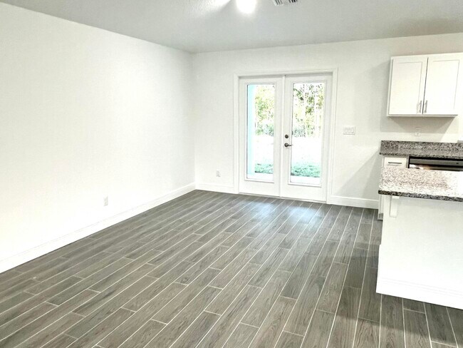 Foto del edificio - 5797 NW Coosa Dr