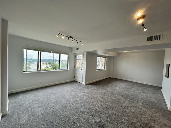 Foto del edificio - 5340 Holmes Run Pkwy
