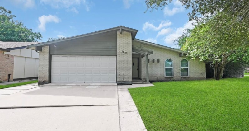 Photo - 2239 Fairgreen Dr (Missouri City, TX)