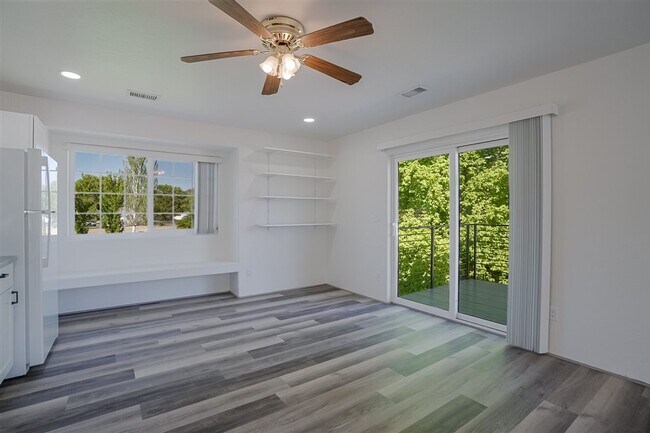 Foto del edificio - 3 bed 1 bath home in Prescott with utilities included