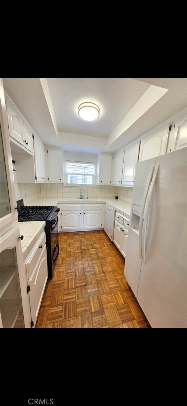 Foto del edificio - 135 1/2 Canon Drive, Beverly Hills, CA 90212 - 2 BR 2 BA house