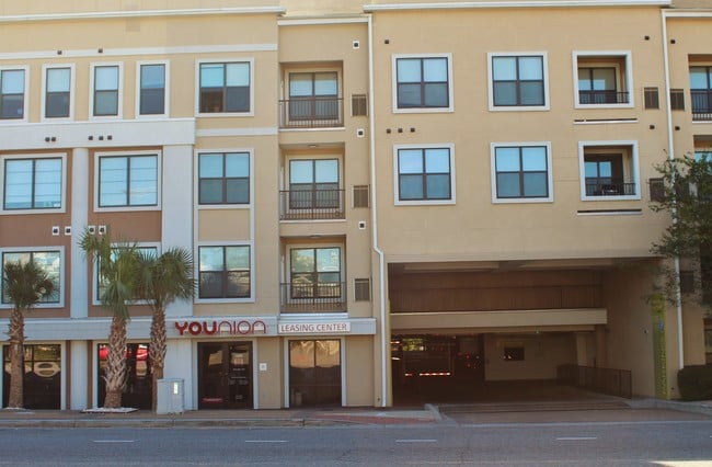 6 Story Gated Parking Garage - YOUnion at Columbia (Student Housing)