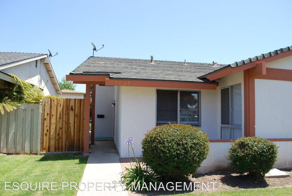 2004 Norma St, Oxnard, CA 93036 Condo for Rent in Oxnard, CA