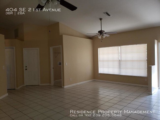 Foto del edificio - 404 SE 21st Ave