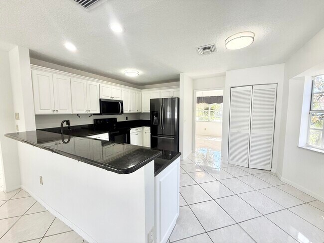 Foto del edificio - 10579 Pebble Cove Ln