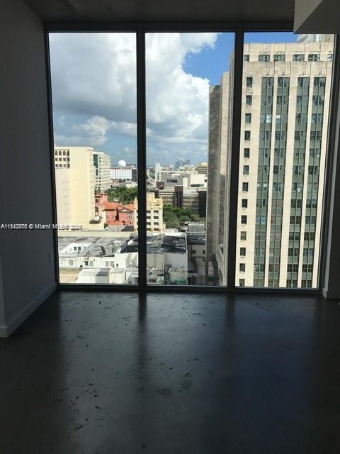 Foto del edificio - 151 SE 1st St
