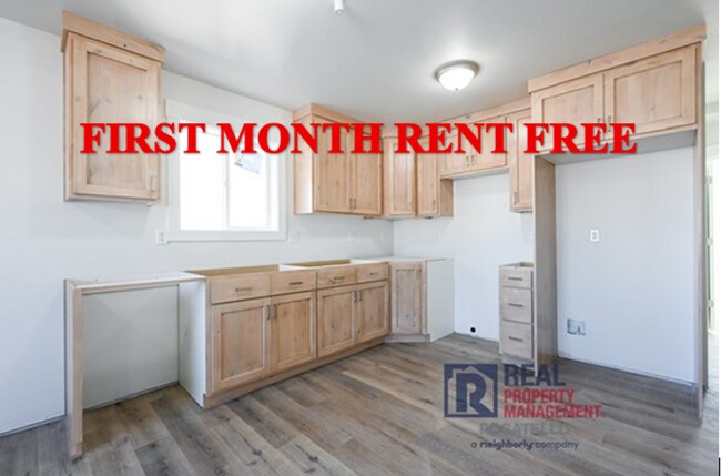 Building Photo - 5405 Park Lawn Dr