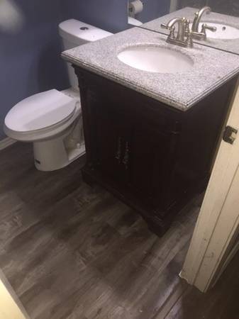 Building Photo - 2310 Bamboo Dr