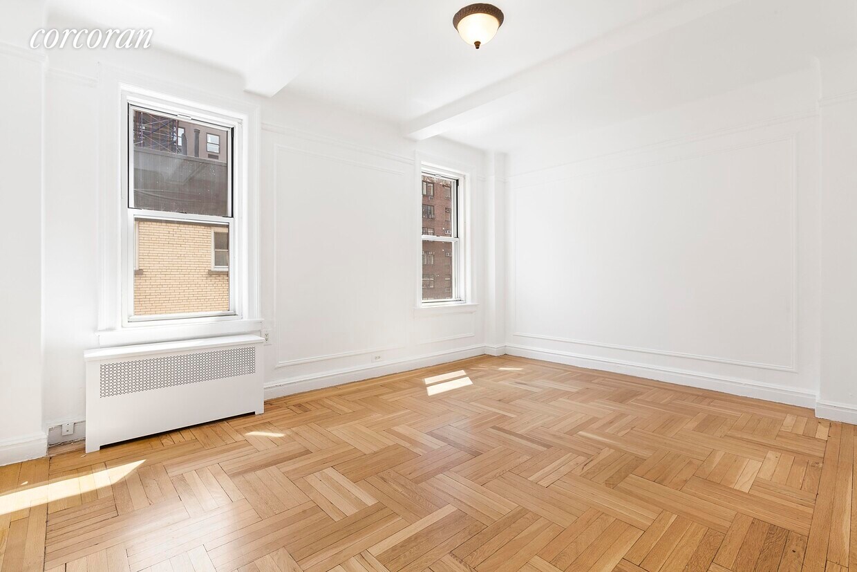 Primary Photo - 115 E 89th St