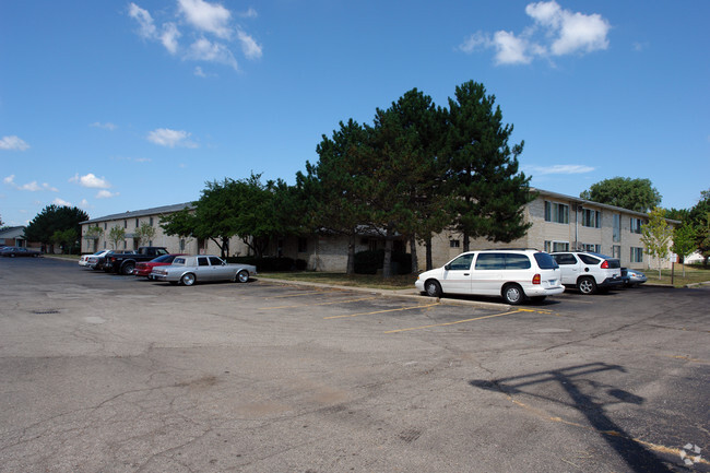 Building Photo - Park East Apartments