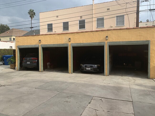 Building Photo - 454 N Ogden Dr
