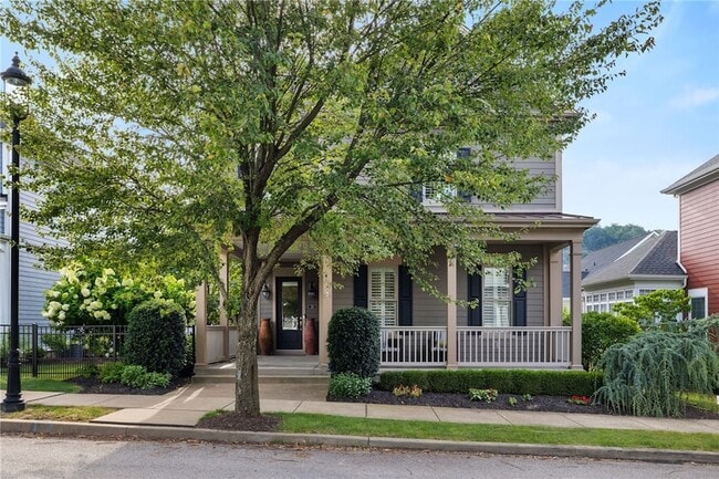 Photo - 261 1st St House