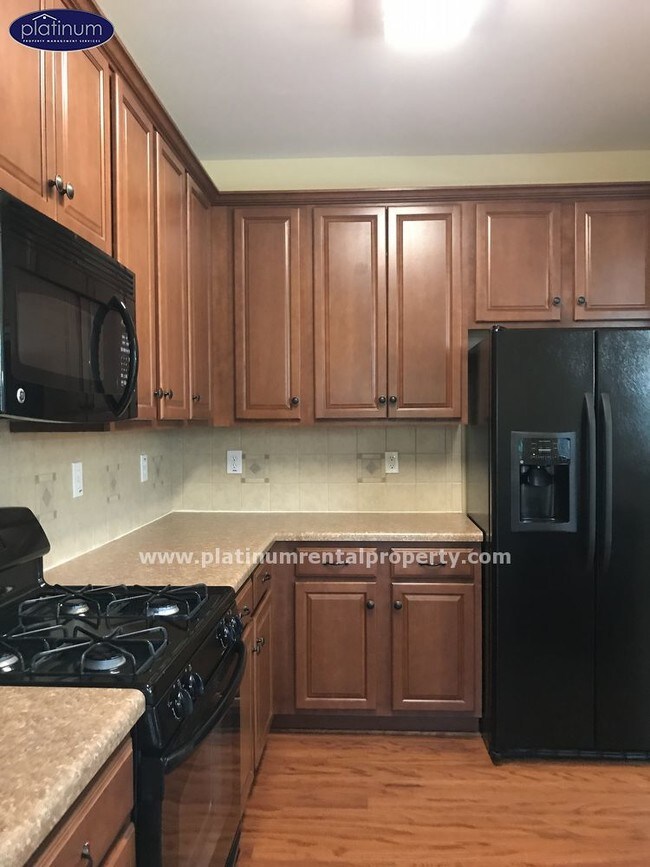 Foto del edificio - 611 Pecan Knoll Dr