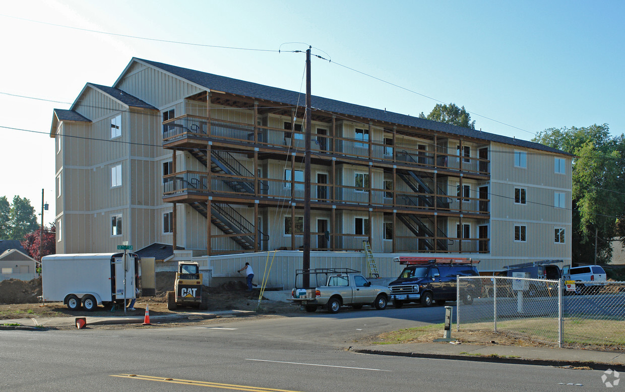 Building Photo - 12th Street Lofts