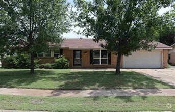 Building Photo - 4600 Sierra Madre Dr