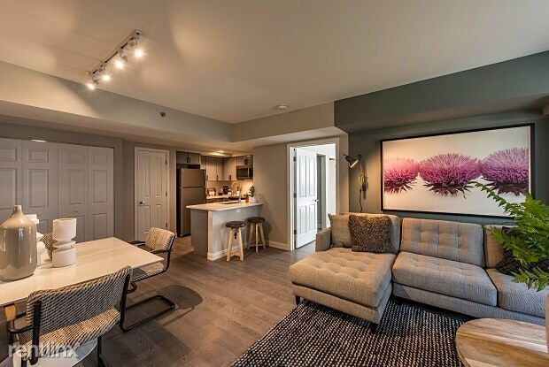 Building Photo - 36 Cambridgepark Dr