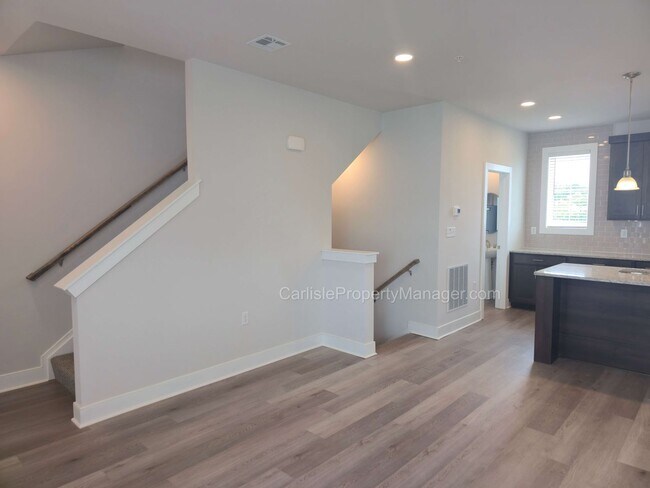 Foto del edificio - Brand new home for rent in Carlisle with o...