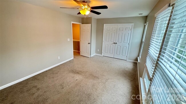 Building Photo - 4001 Waterside Ln