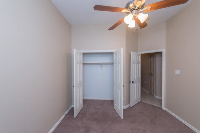 Foto del edificio - 5416 Lexington Pl