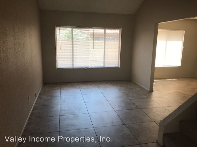 Building Photo - 15215 N 25th Dr