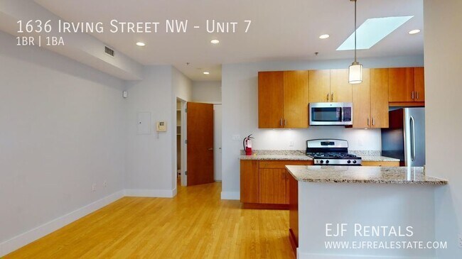 Foto del edificio - Top Floor Mount Pleasant One Bedroom W/Pri...