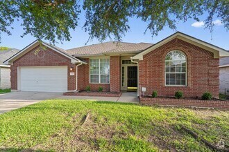 Building Photo - 122 Copperwood Loop