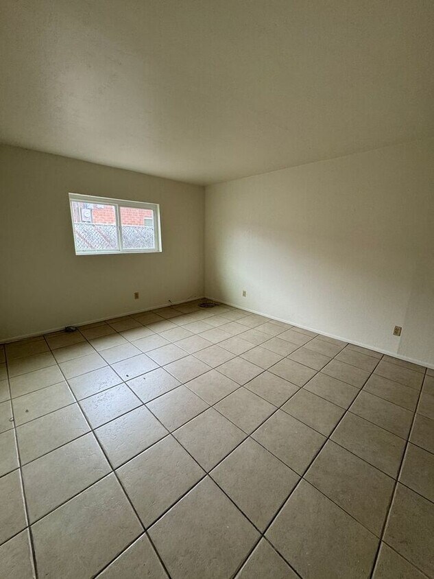 Foto del edificio - 2873 N Fontana Ave
