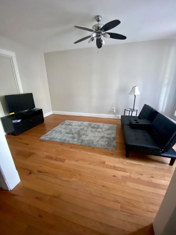 Foto del edificio - 3632 11th St NW