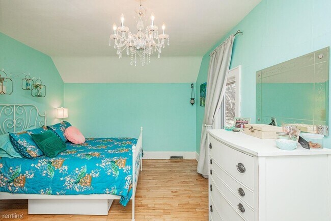 Foto del edificio - 1 br, 2 bath Condo - 282 Hamline Ave S