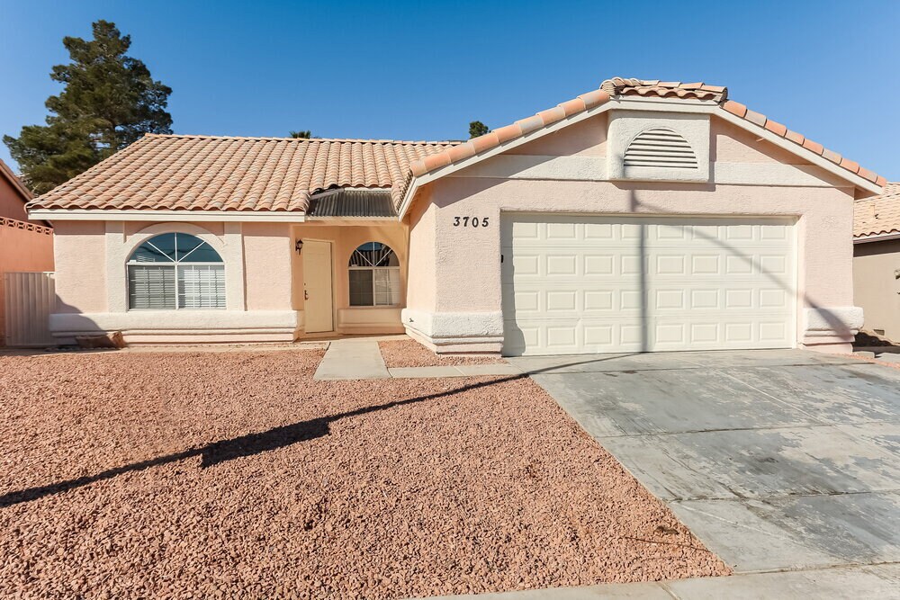 Foto principal - 3705 Iverson Ln