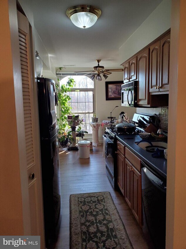 3356 Woodburn Rd Unit 22, Annandale, VA 22003 Condo for Rent in