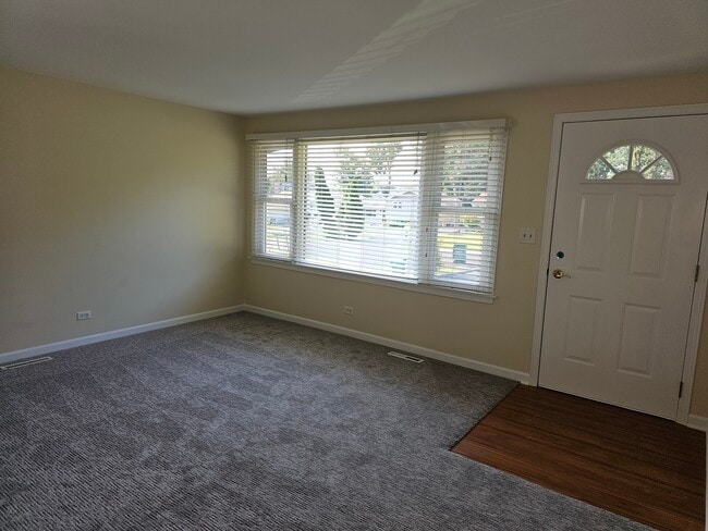 Building Photo - 17850 W Big Oaks Rd