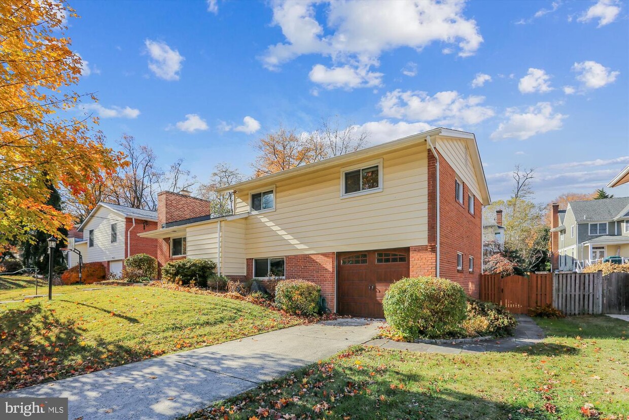 Primary Photo - 6403 Tone Dr