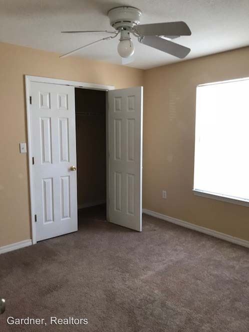 Building Photo - 15111 Deer Creek Dr