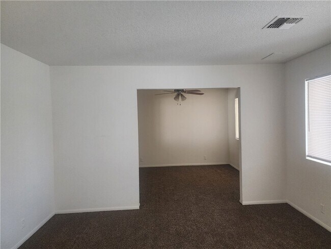 Building Photo - 1365 Trane Rd