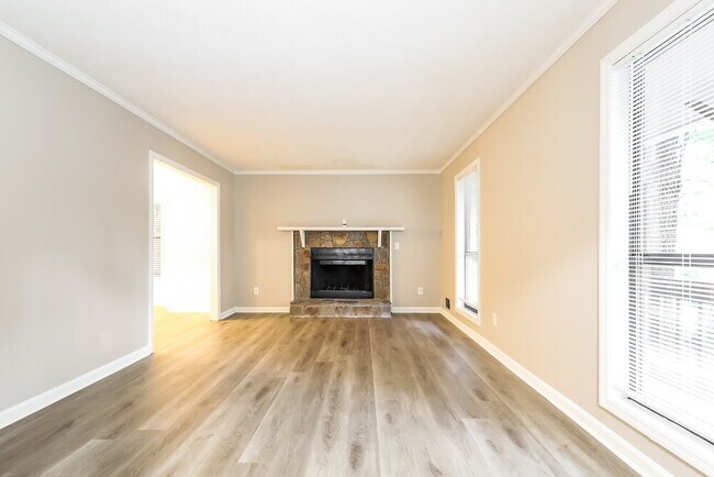 Building Photo - 4105 Casa Verde Dr