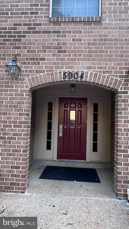 Foto del edificio - 5904 Cove Landing Rd