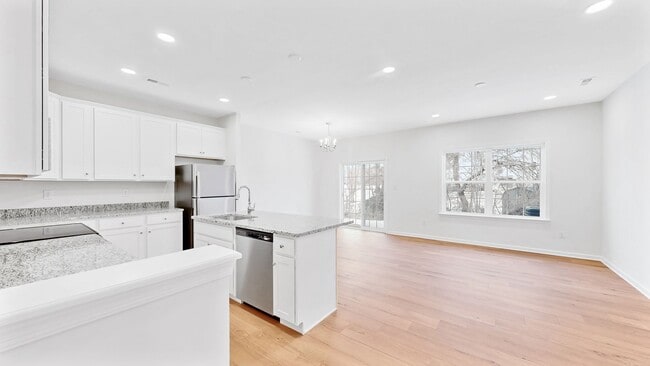 Building Photo - 37 Totter Way