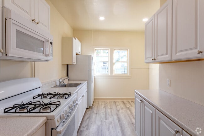 2BR, 1BA - 550SF - Kitchen - Garden Court Apartments