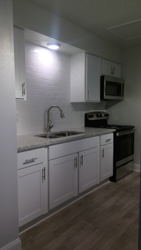 Foto del edificio - 1776 Harden Blvd