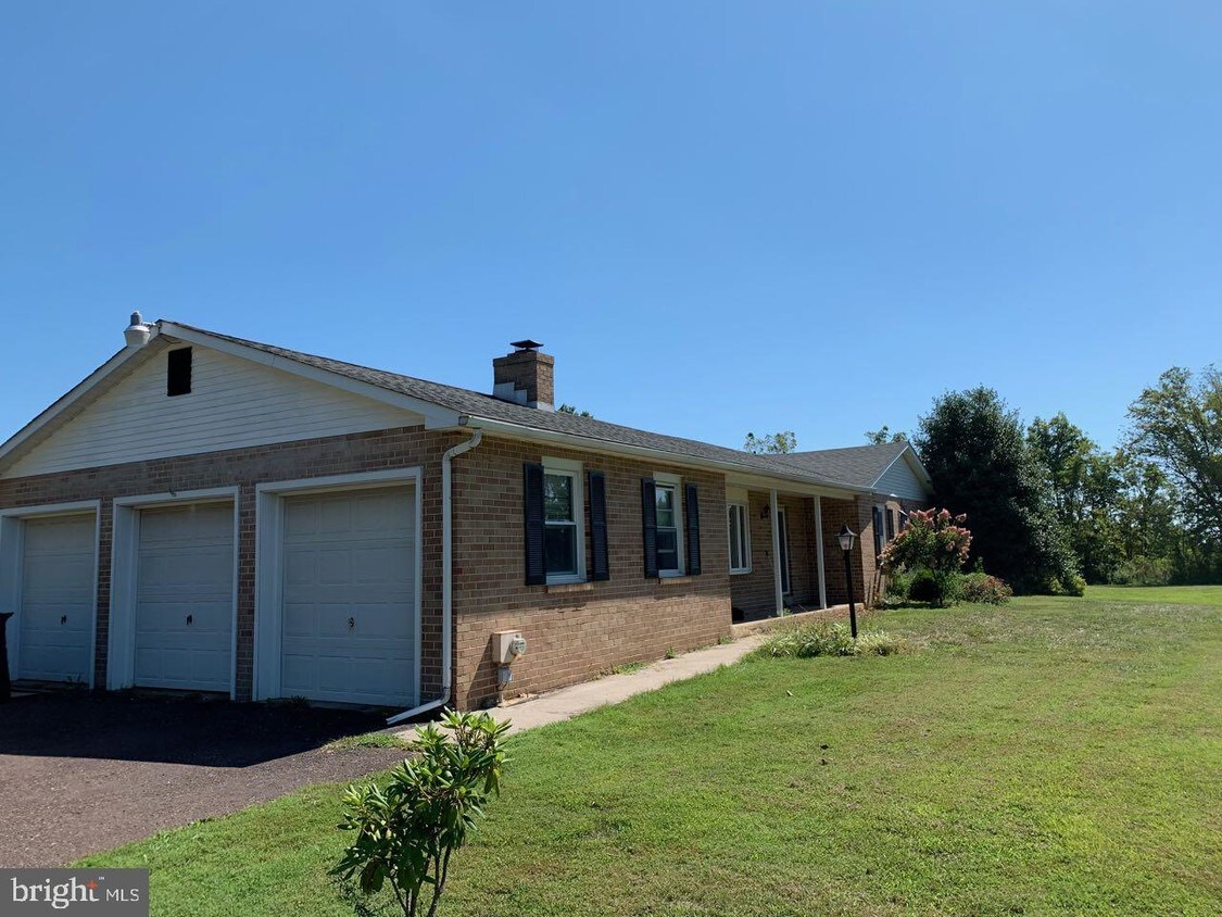 315 Old Limekiln Rd, Chalfont, PA 18914 House Rental in Chalfont, PA